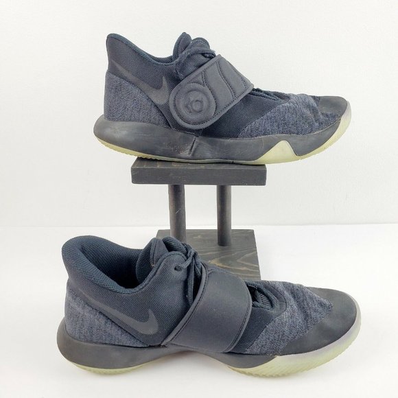 Athletic_Shoes